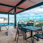 2 Bedroom Condo At Ipana Condos - Pool - Gym - Business Center - Indigo